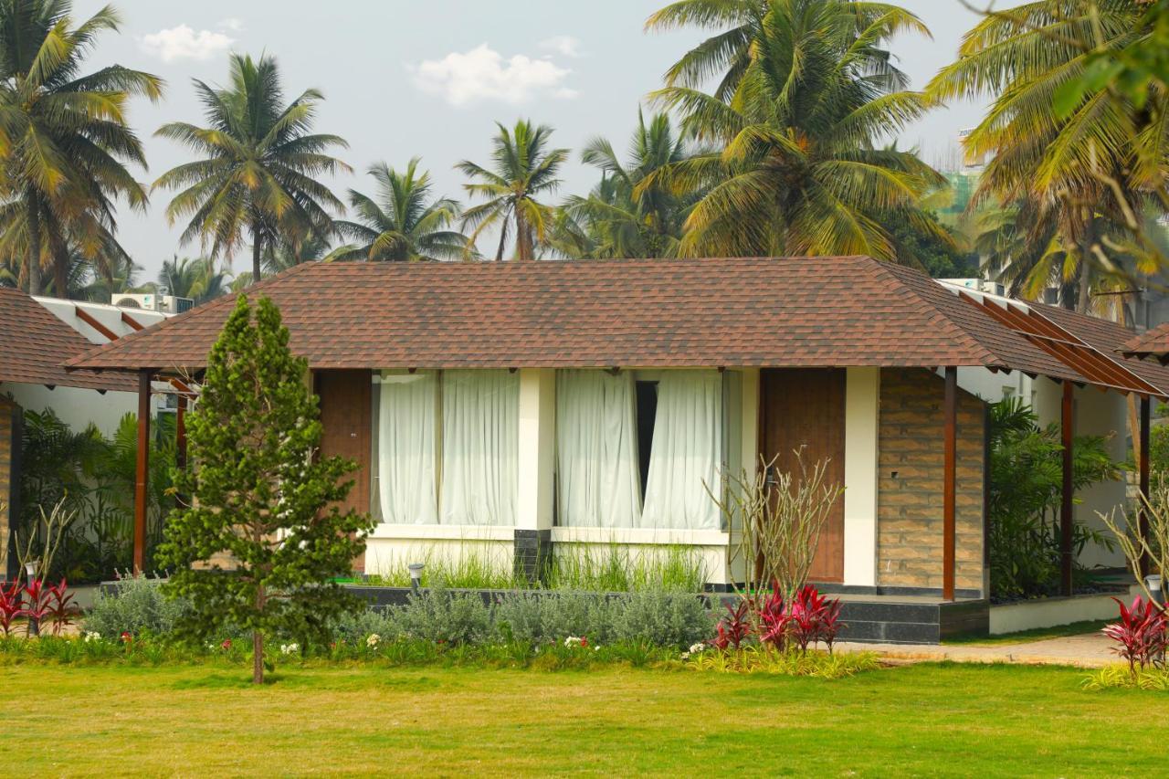 Veerdency Luxury Resort & Hotel Pure Veg Бангалор Екстериор снимка